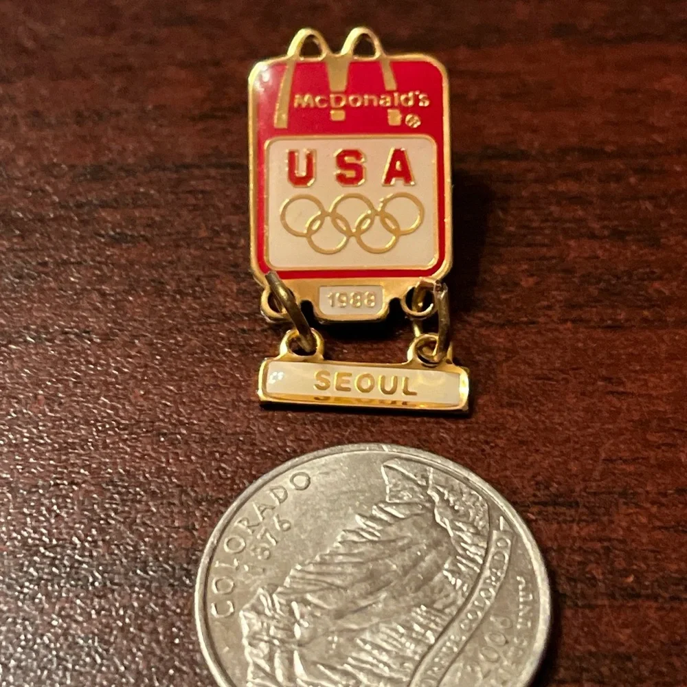 Vintage McDonald's 1988 Olympics Seoul Team USA Employee Lapel Hat‎ Pin
